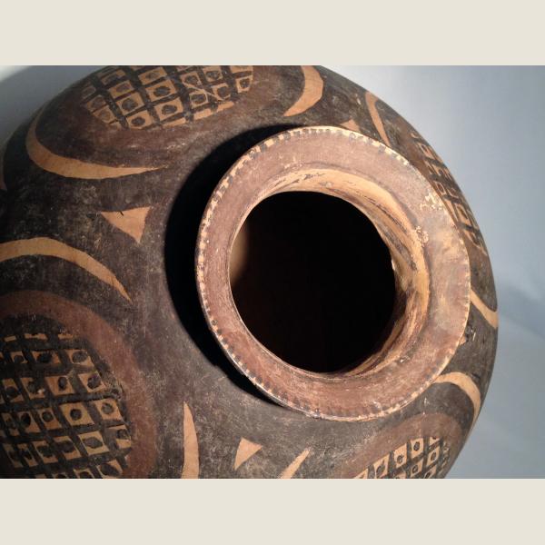 Ancient Chinese Neolithic Yangshao Painted Terracotta Vessel